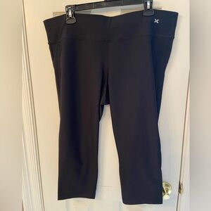 Womens Black Sports Capris, size xl